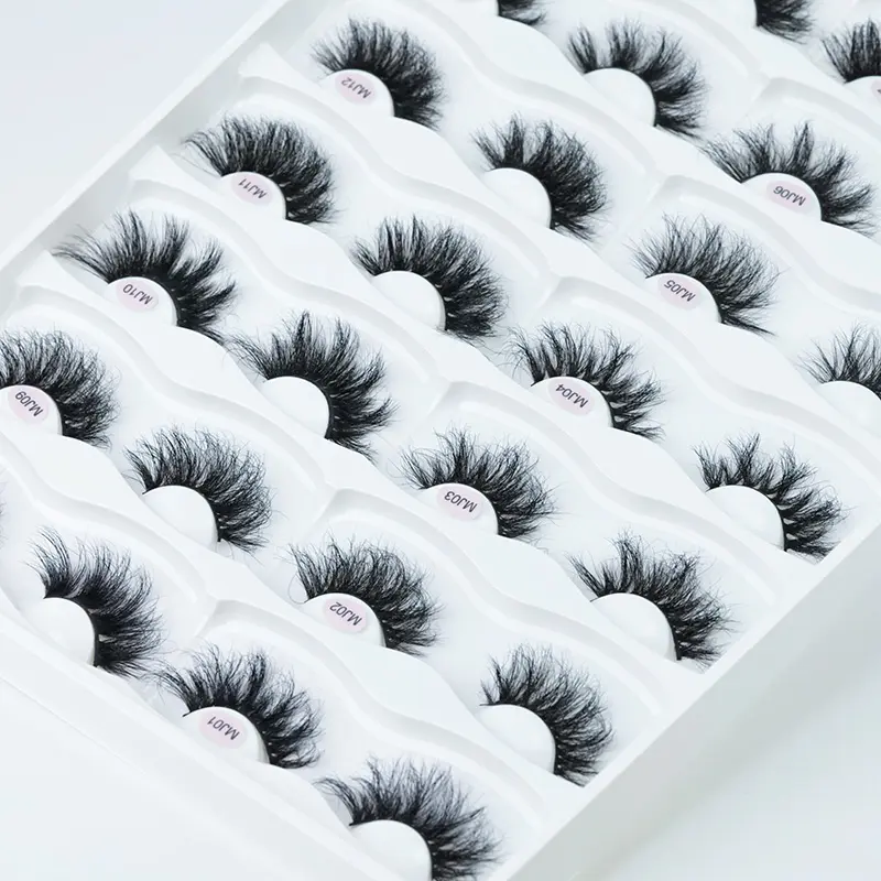 real-mink-lashes-1.webp