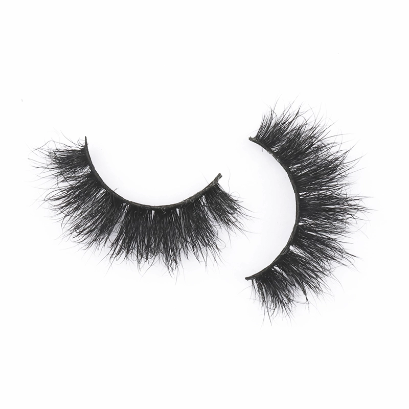 real-mink-lashes-2.webp